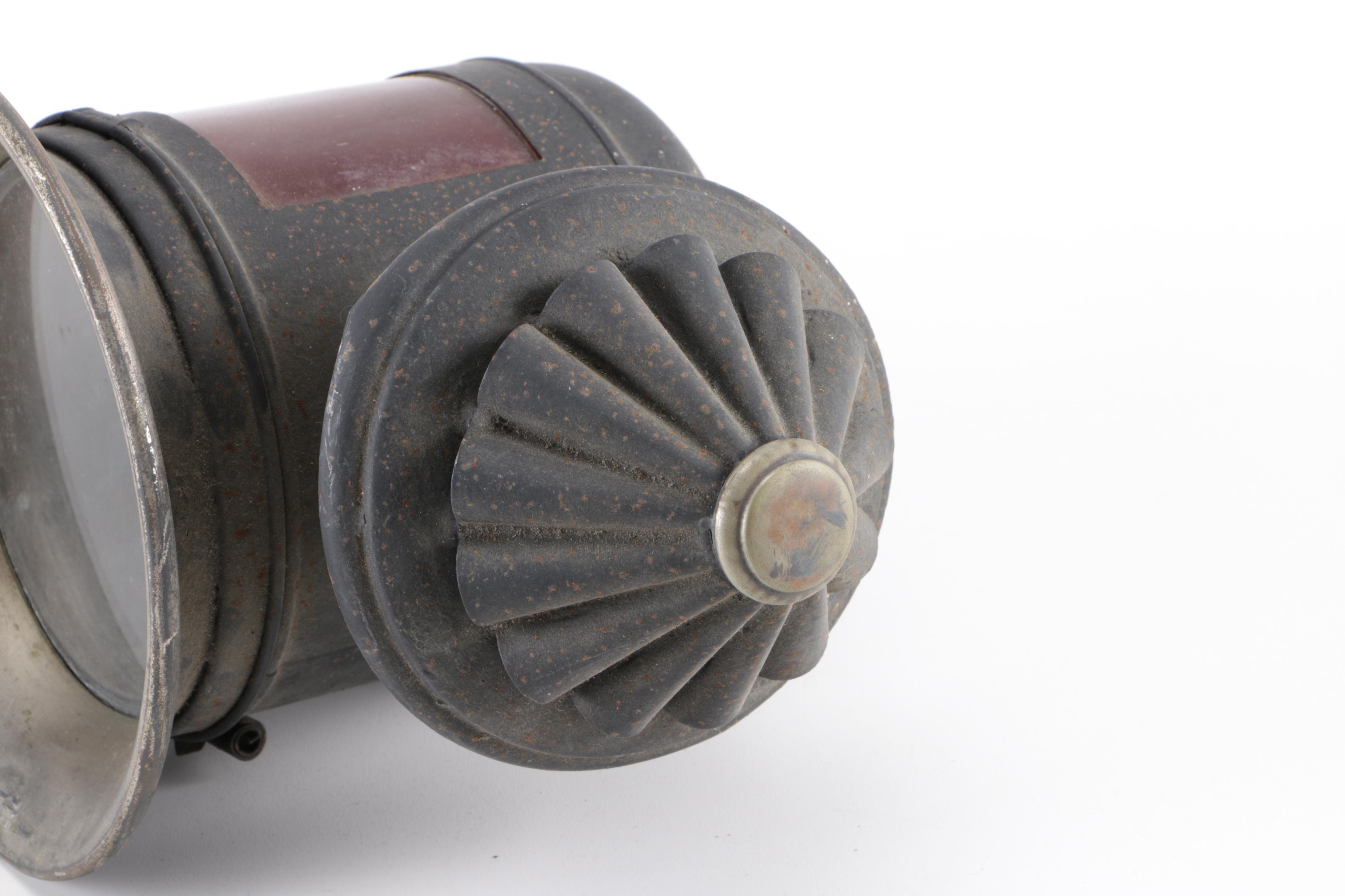 Umbrella Accented Landscape Lamps