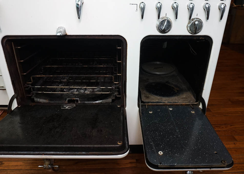 1950s Chambers Model 90C Gas Stove