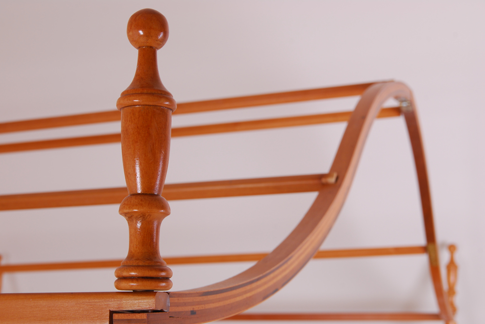 Vintage Pine Full Size Canopy Bed