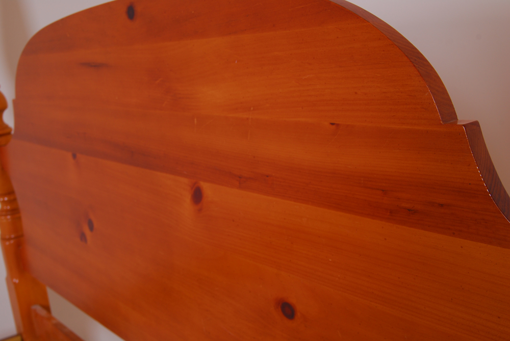 Vintage Pine Full Size Canopy Bed