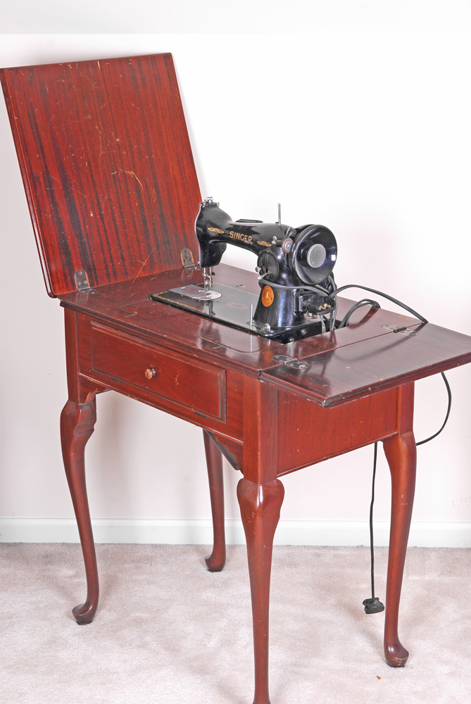 Vintage Singer Sewing Machine and Stand