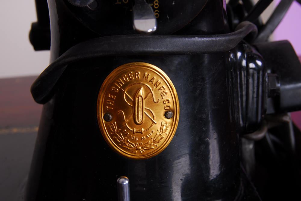 Vintage Singer Sewing Machine and Stand