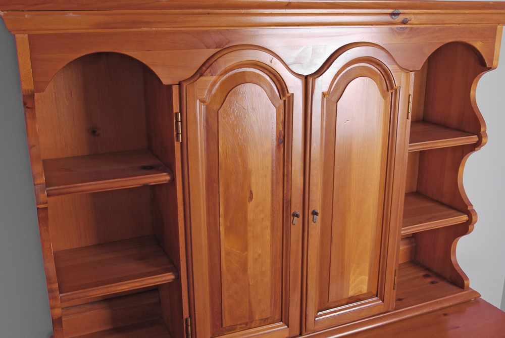 Vintage Vanity Hutch and Chair by Dixie Furniture