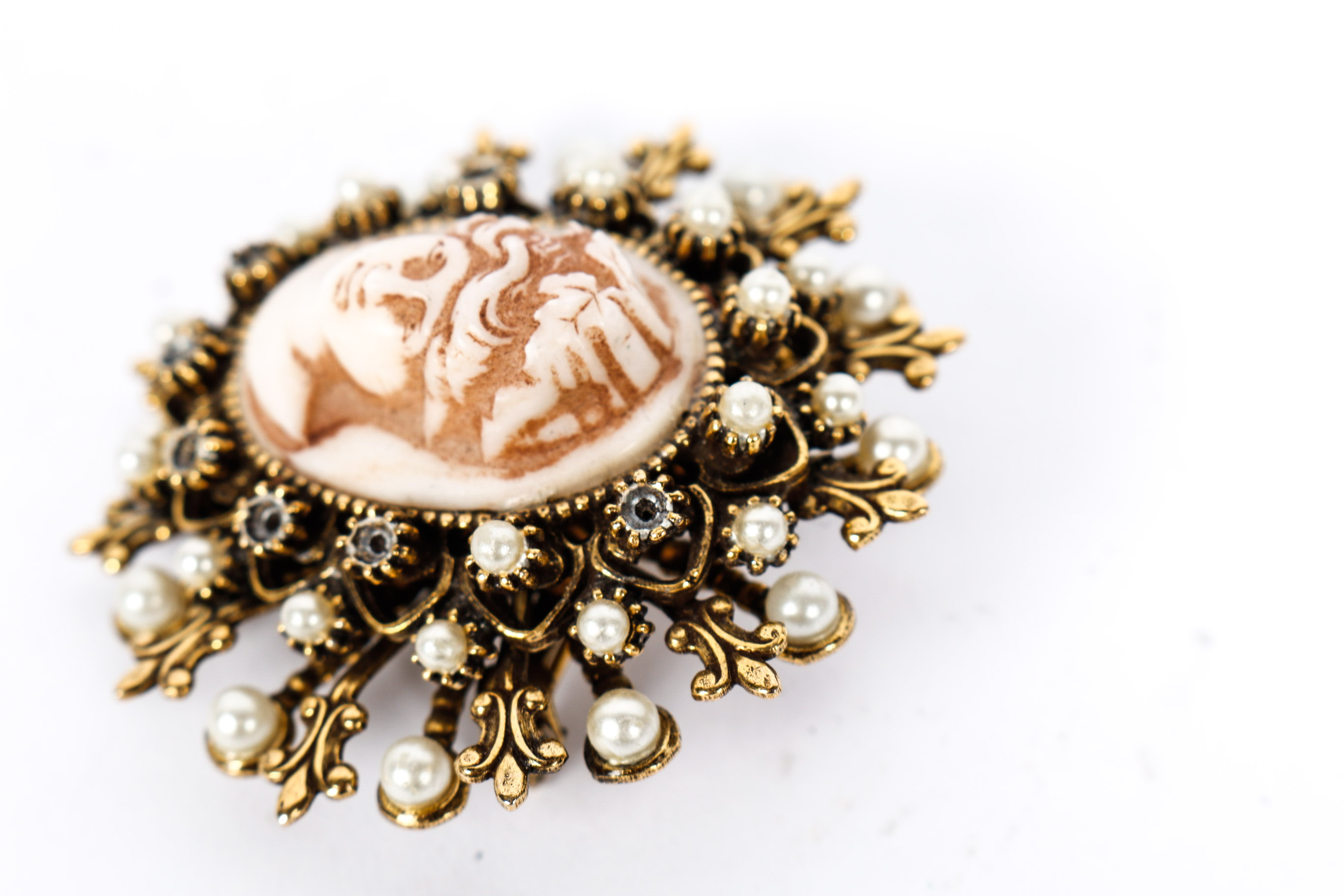 Vintage Max Factor Cameo Enchanted Forest Compact and Cameo Pin