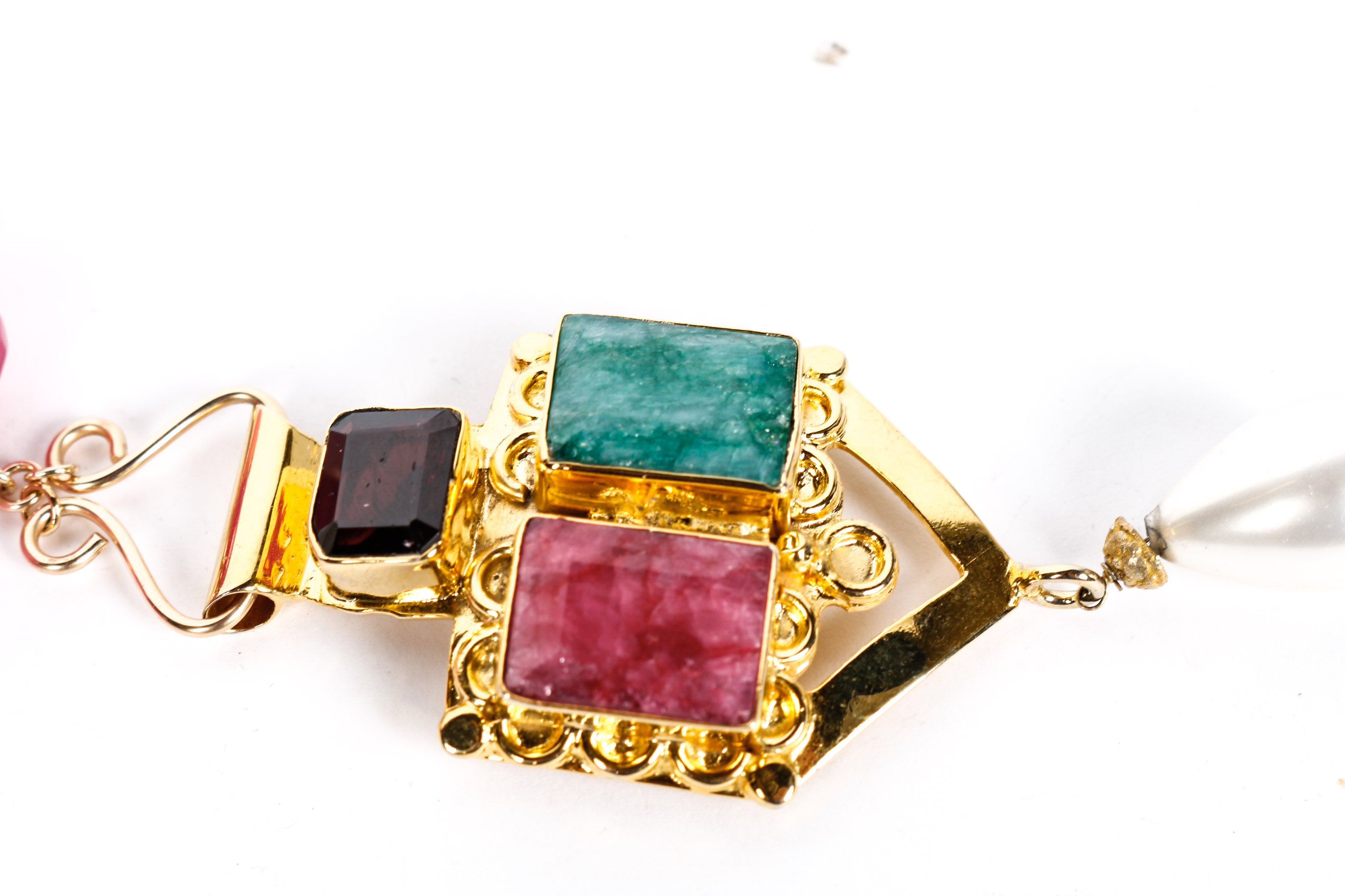 Garnet, Quartzite Quartz, And Faux Pearl Necklace.