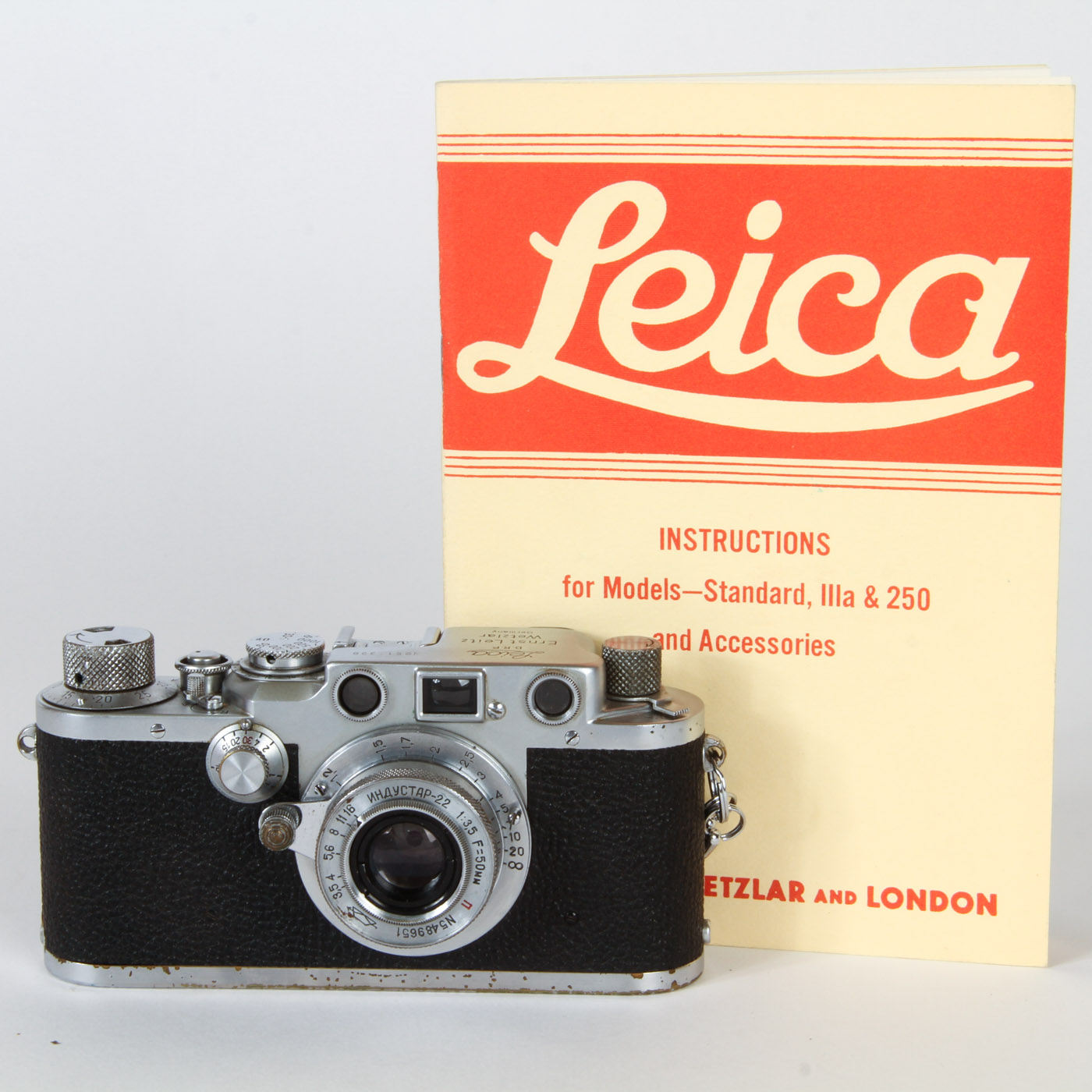 Vintage Leica D.R.P. Ernst Leitz Wezlar Camera and a Pair of Manuals