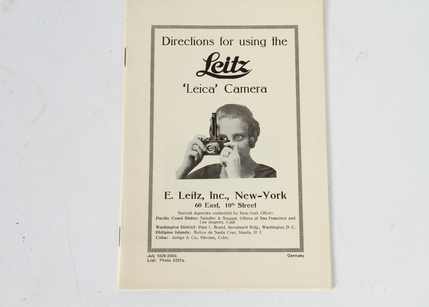 Vintage Leica DBP Camera and Manual