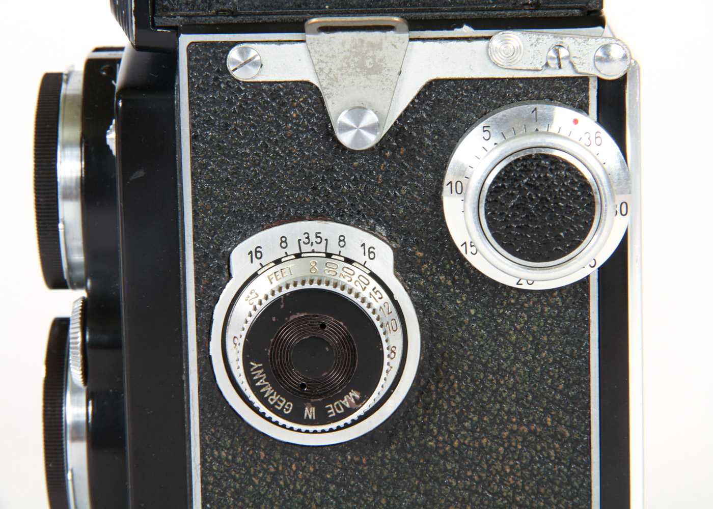 Vintage Rolleiflex DRP 2/173 DRGM Camera and Three Books
