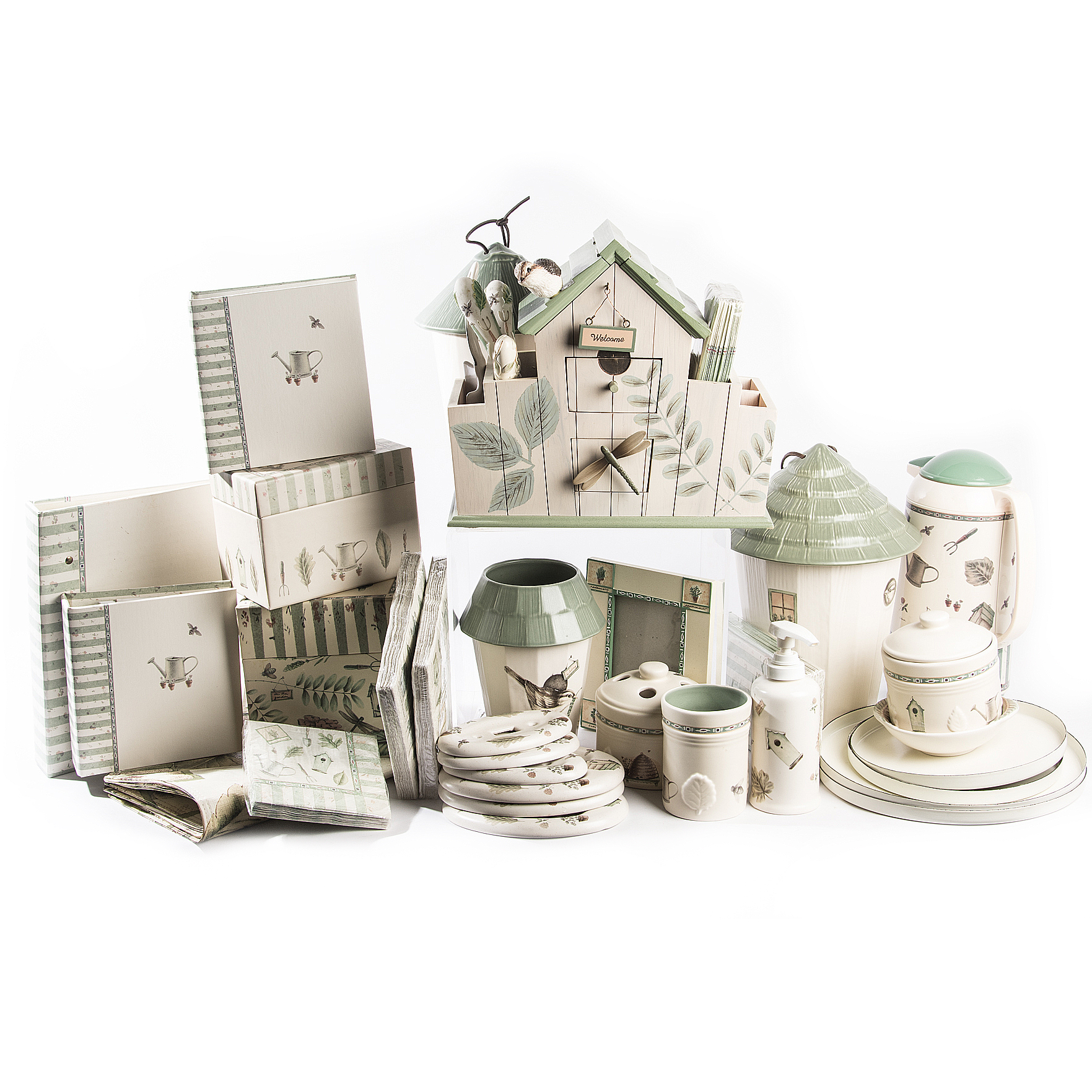 Pfaltzgraff "Naturewood" Tableware and Decor