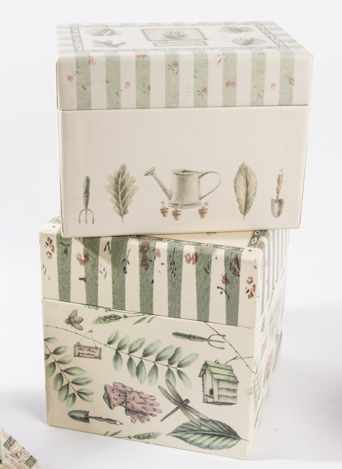 Pfaltzgraff "Naturewood" Tableware and Decor