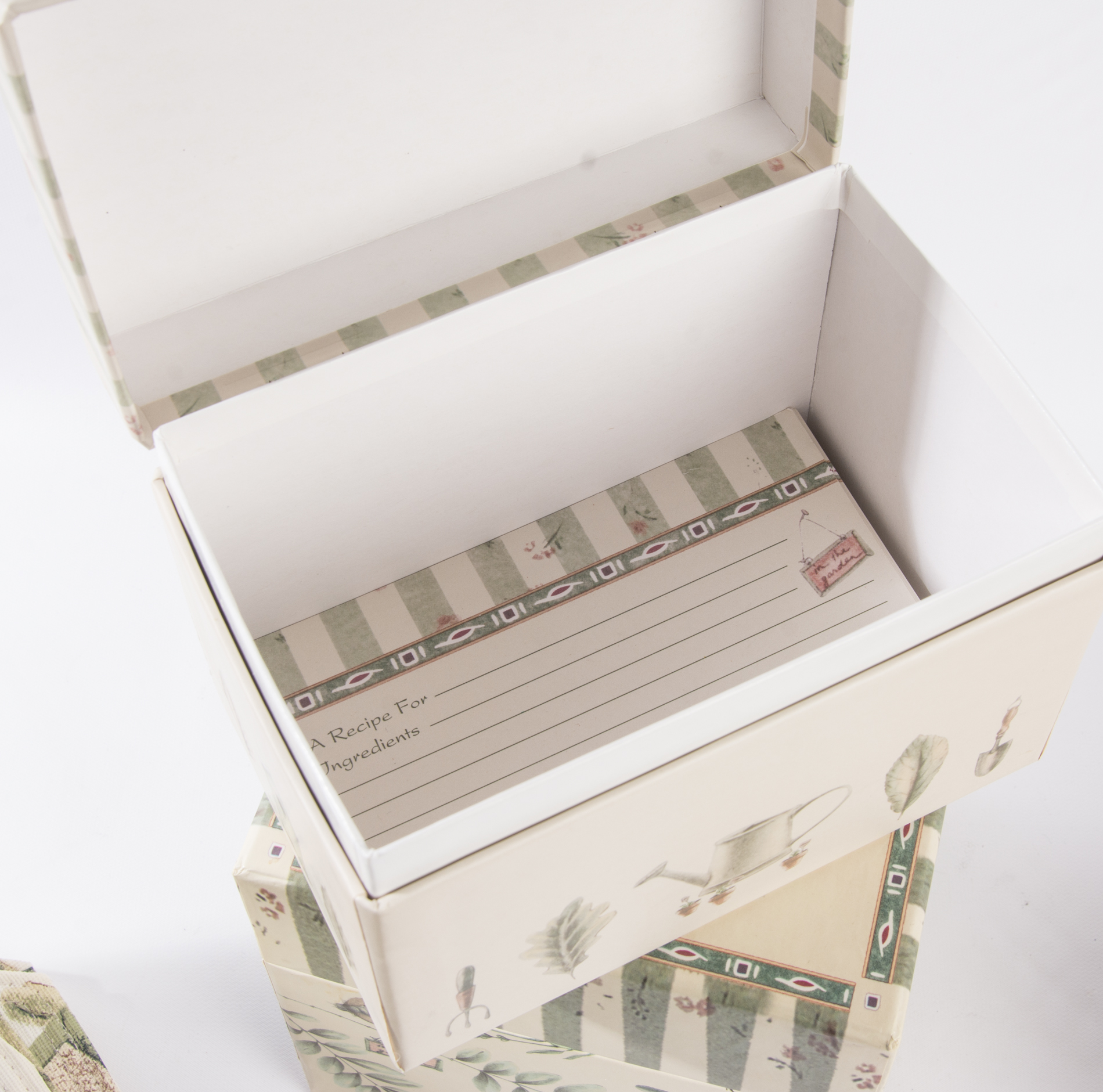 Pfaltzgraff "Naturewood" Tableware and Decor