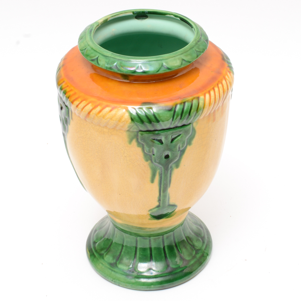 "Victorian Classics" English Collection Plates with Urn