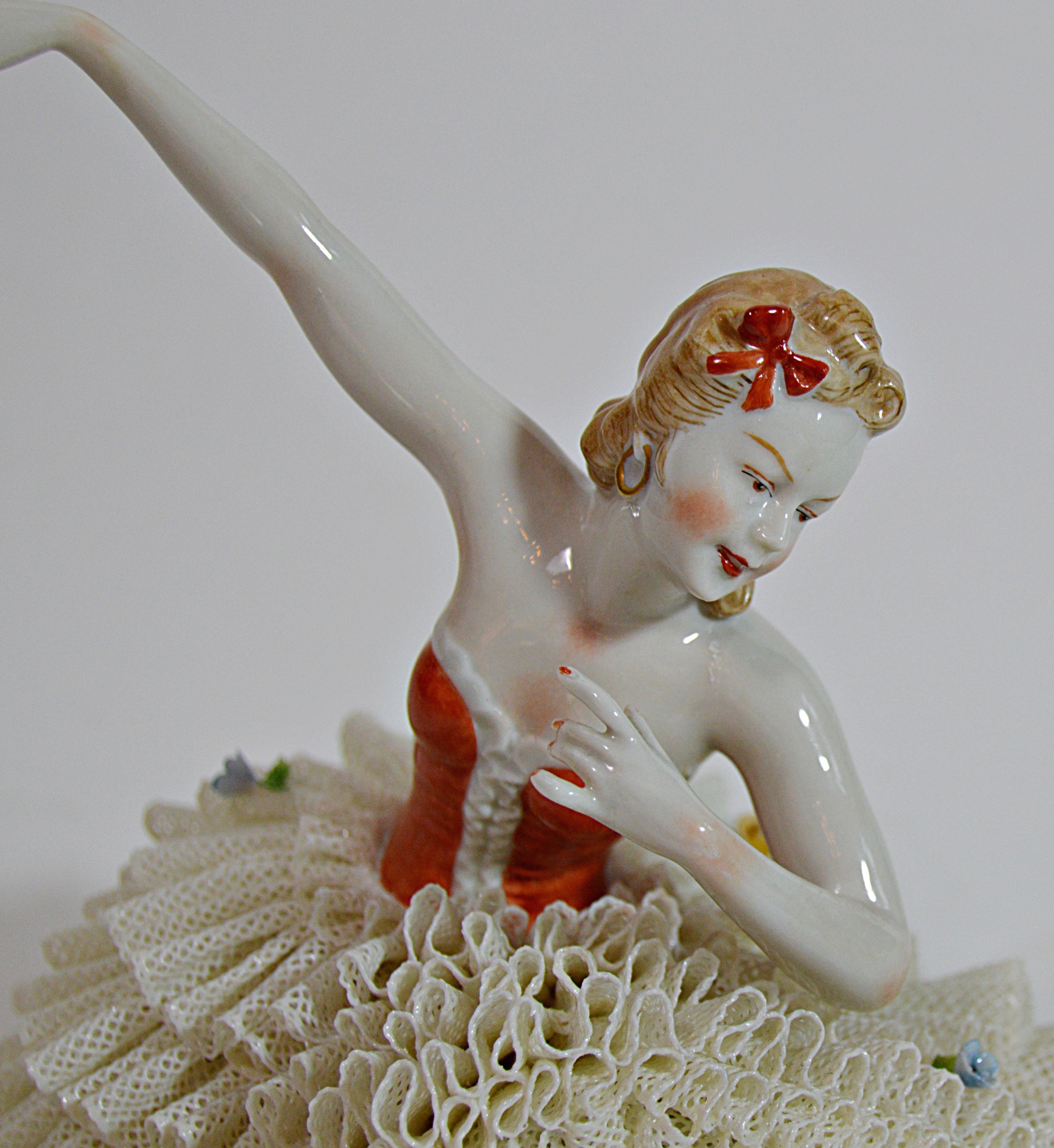 Antique Dresden Unterweißbach Porcelain Ballerina