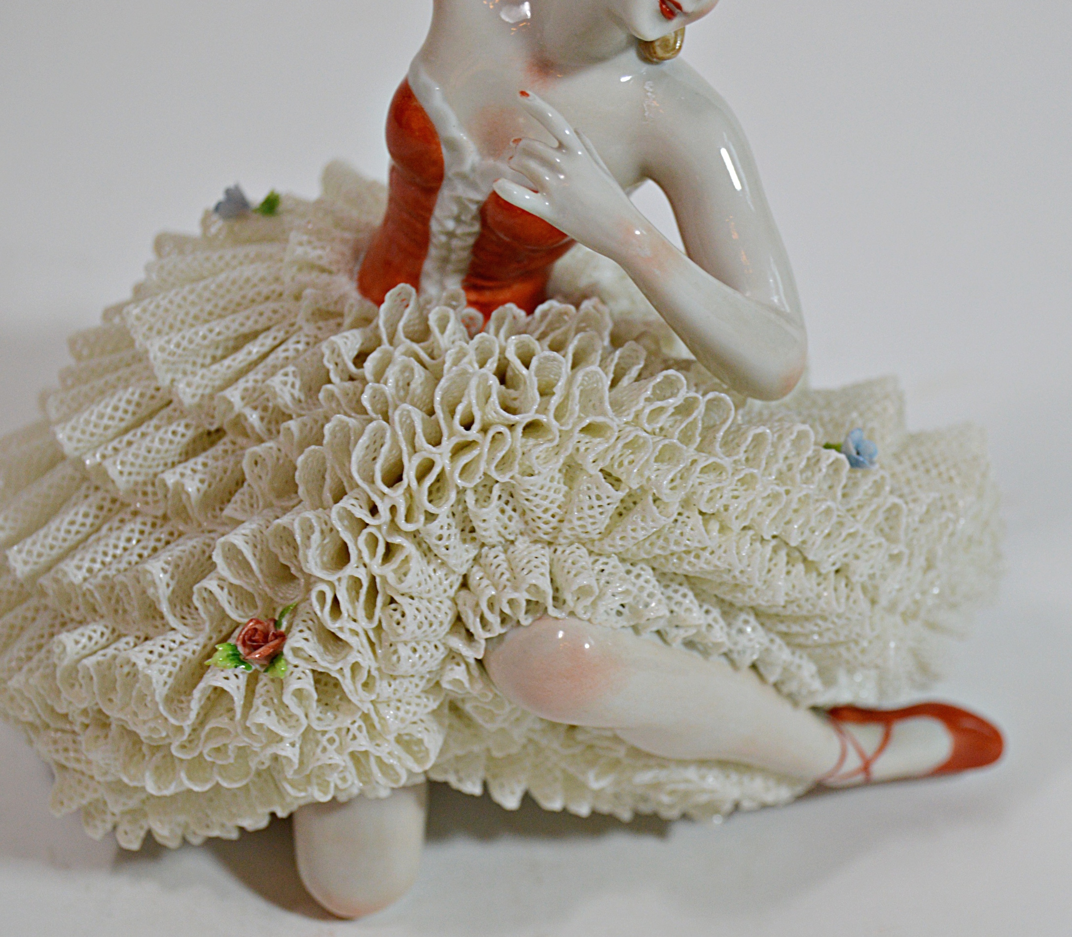 Antique Dresden Unterweißbach Porcelain Ballerina