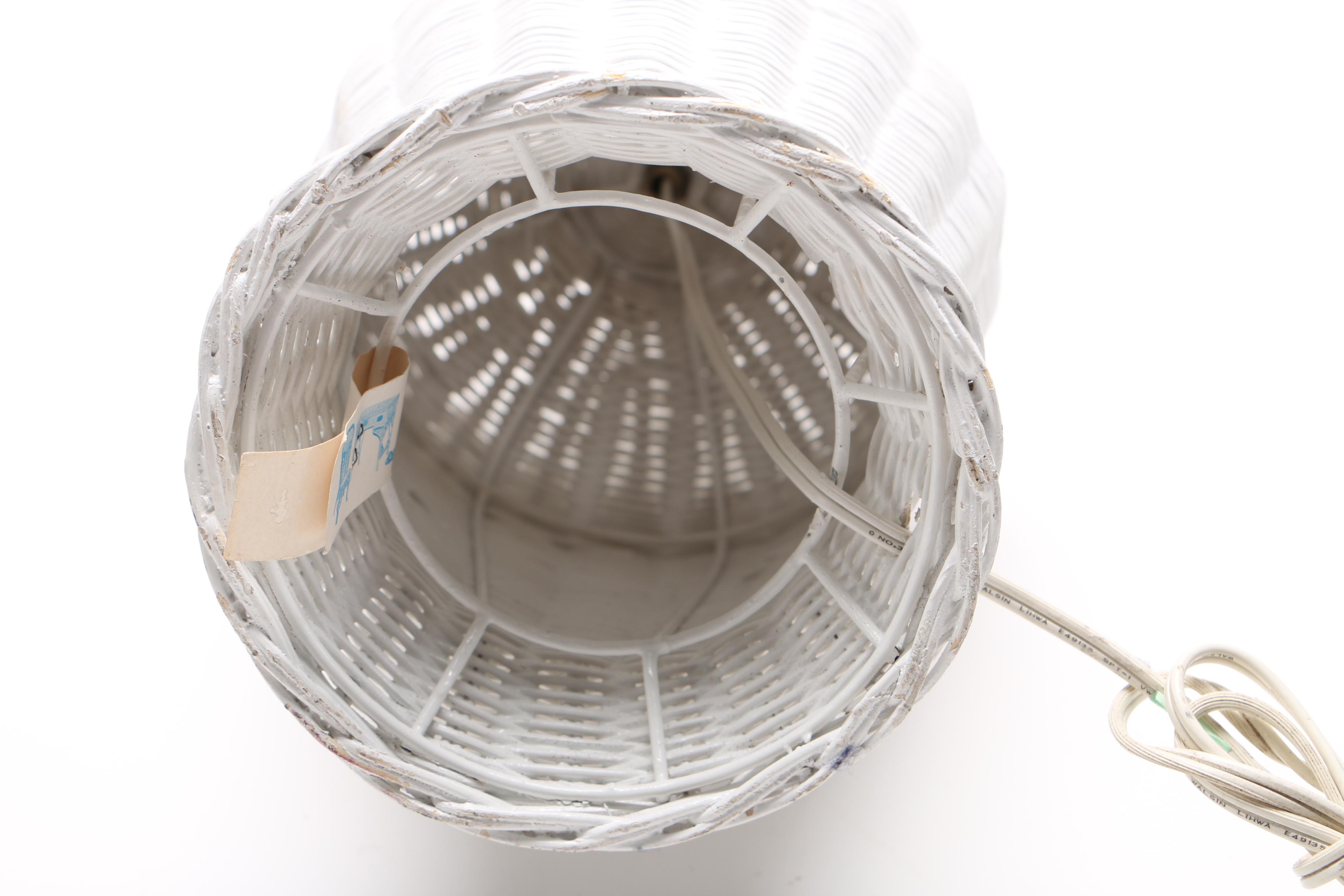 White Wicker Table Lamp