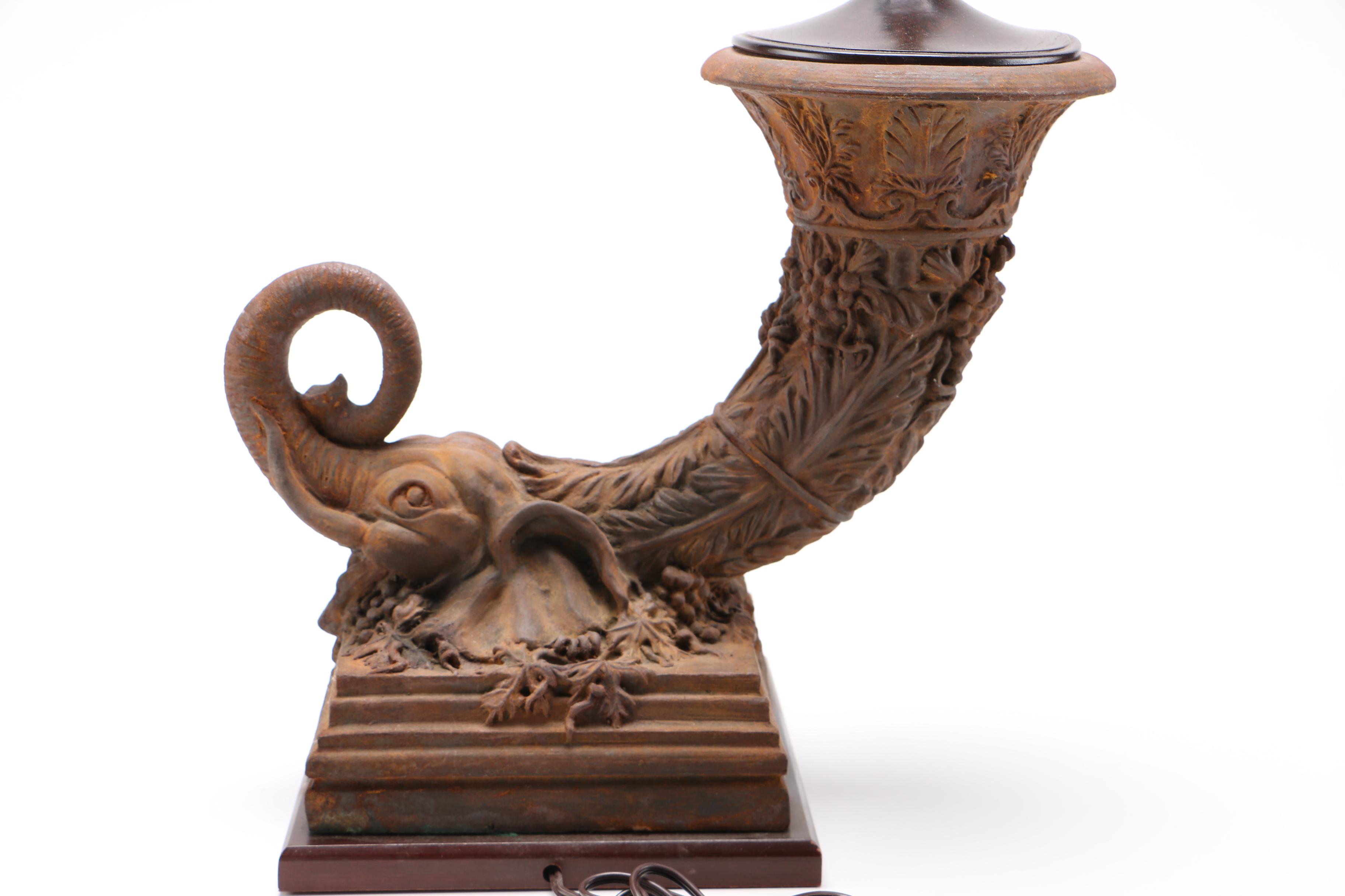 Wooden Hunting Horn Table Lamp