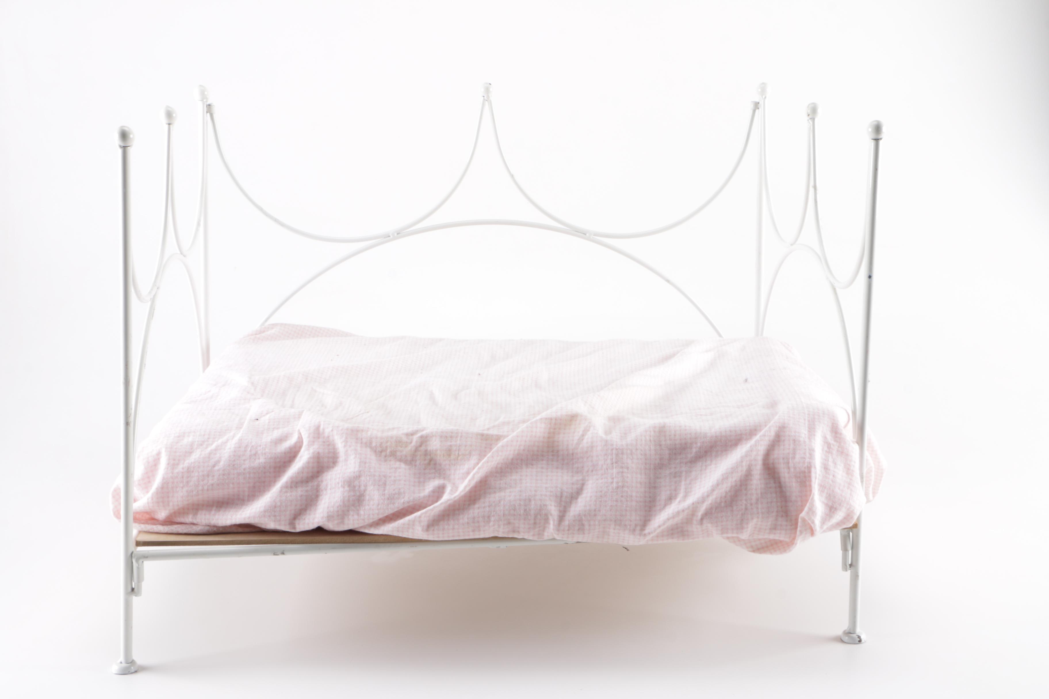 Martha Roberts Porcelain Doll With Red Lipstick