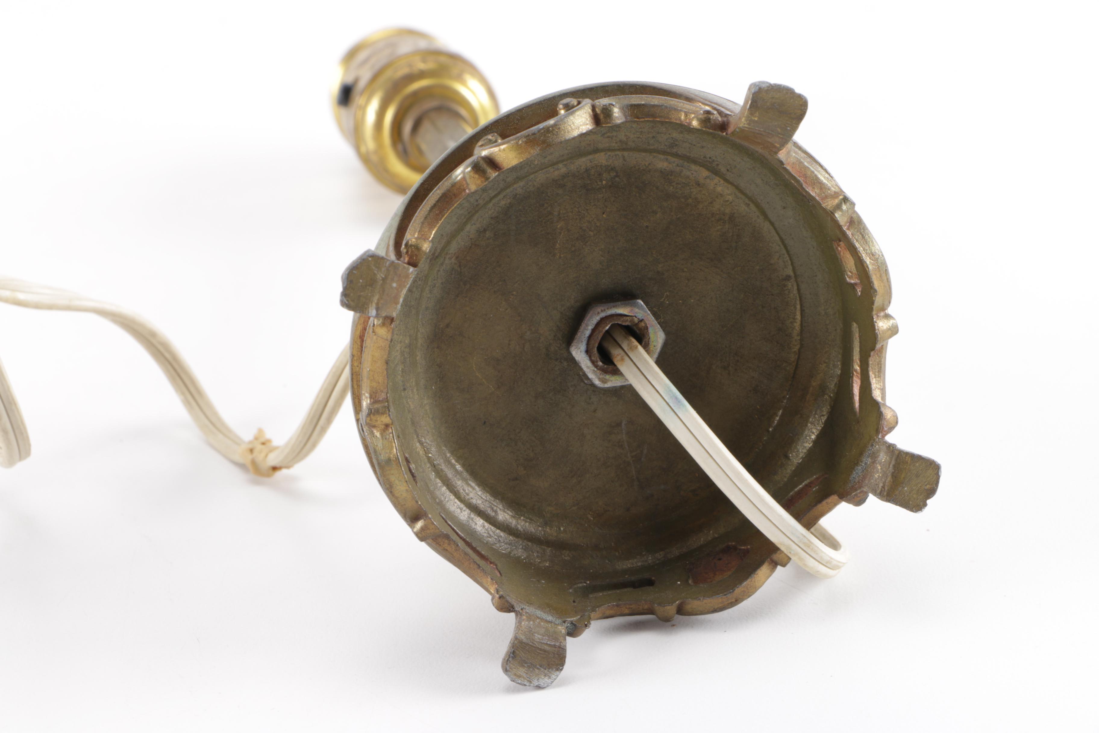 Tulip Style and Agate Lamp