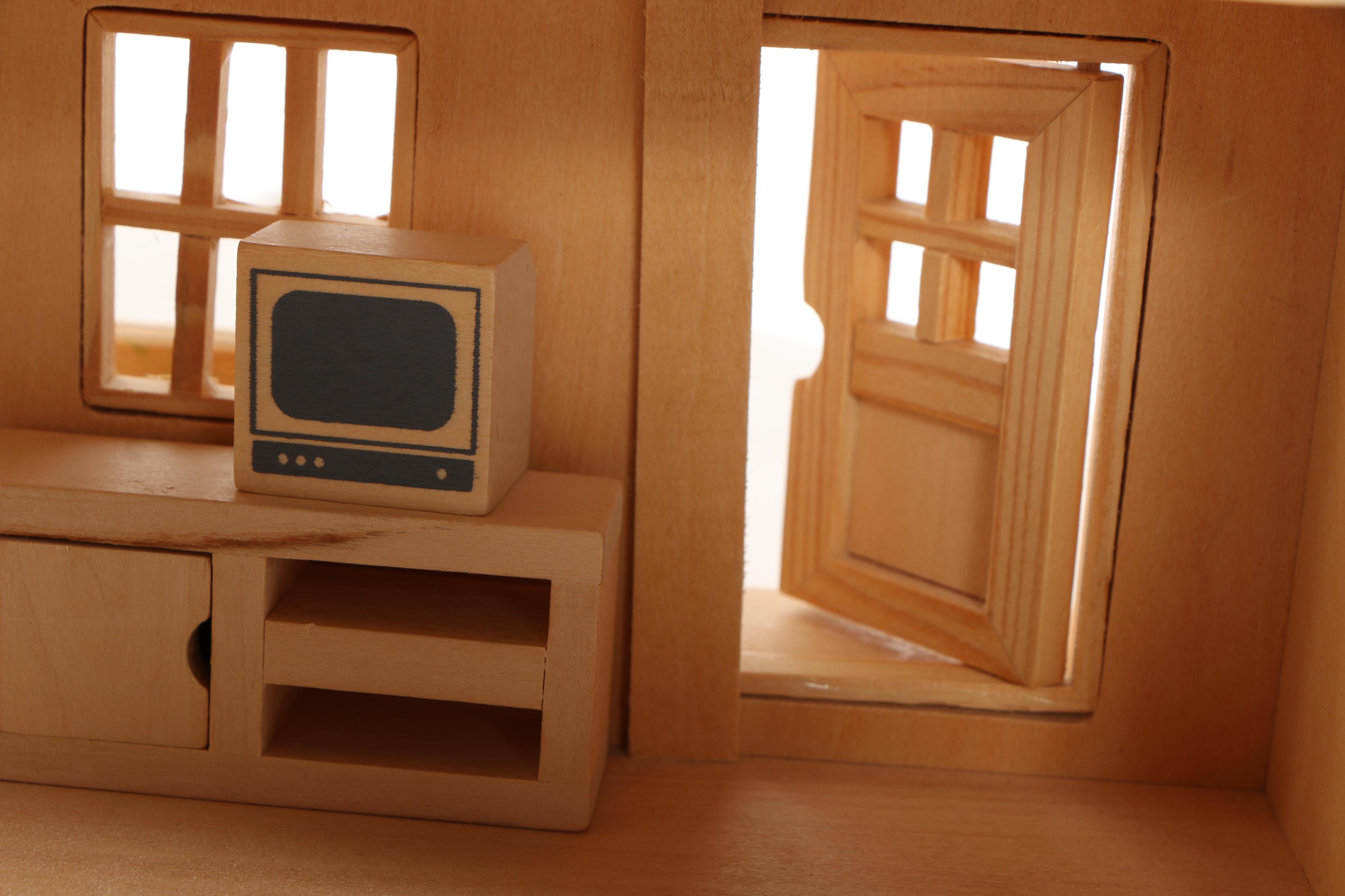 Melissa & Doug Fold & Go Dollhouse