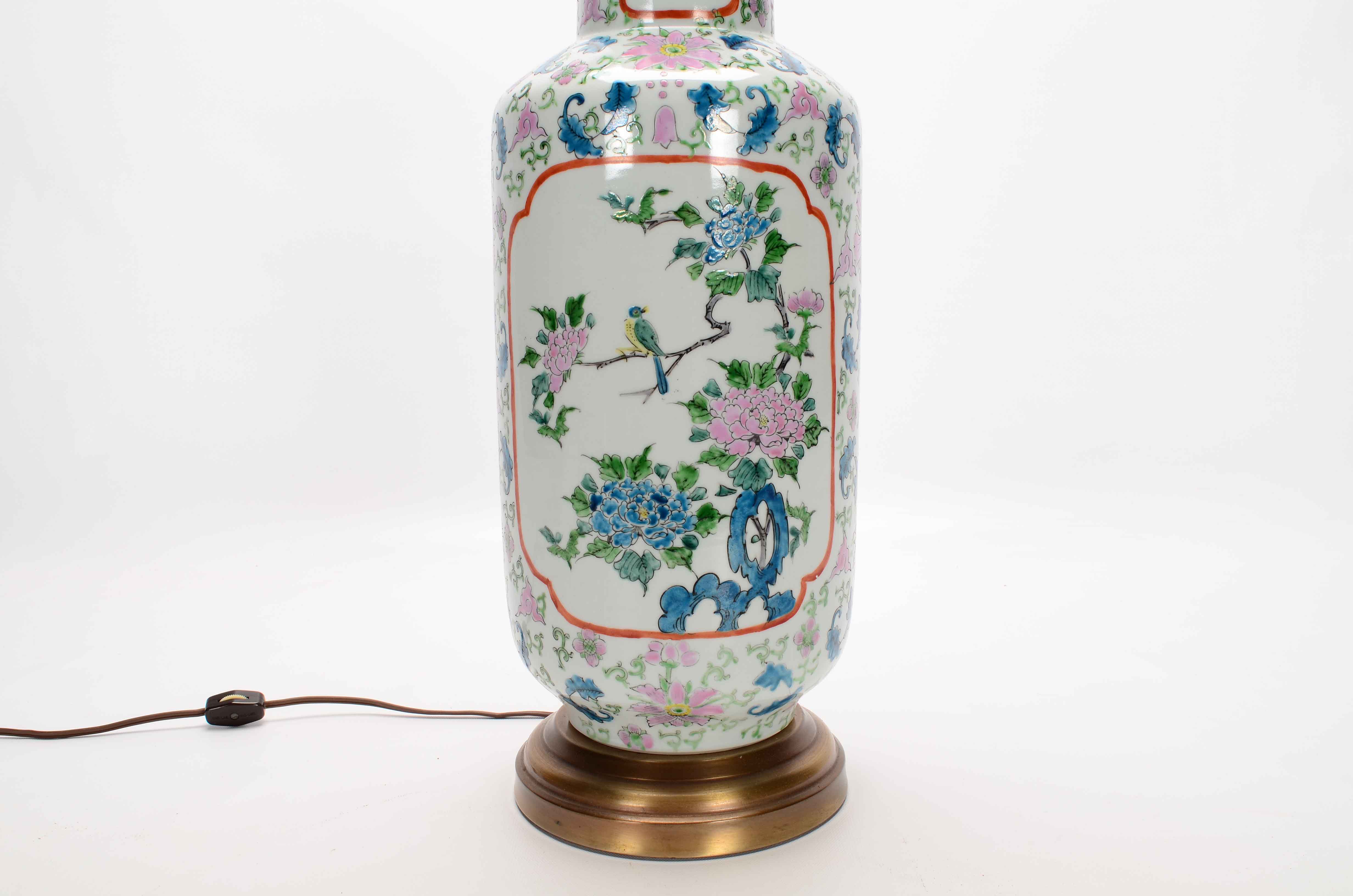 Chinese Style Porcelain Table Lamp