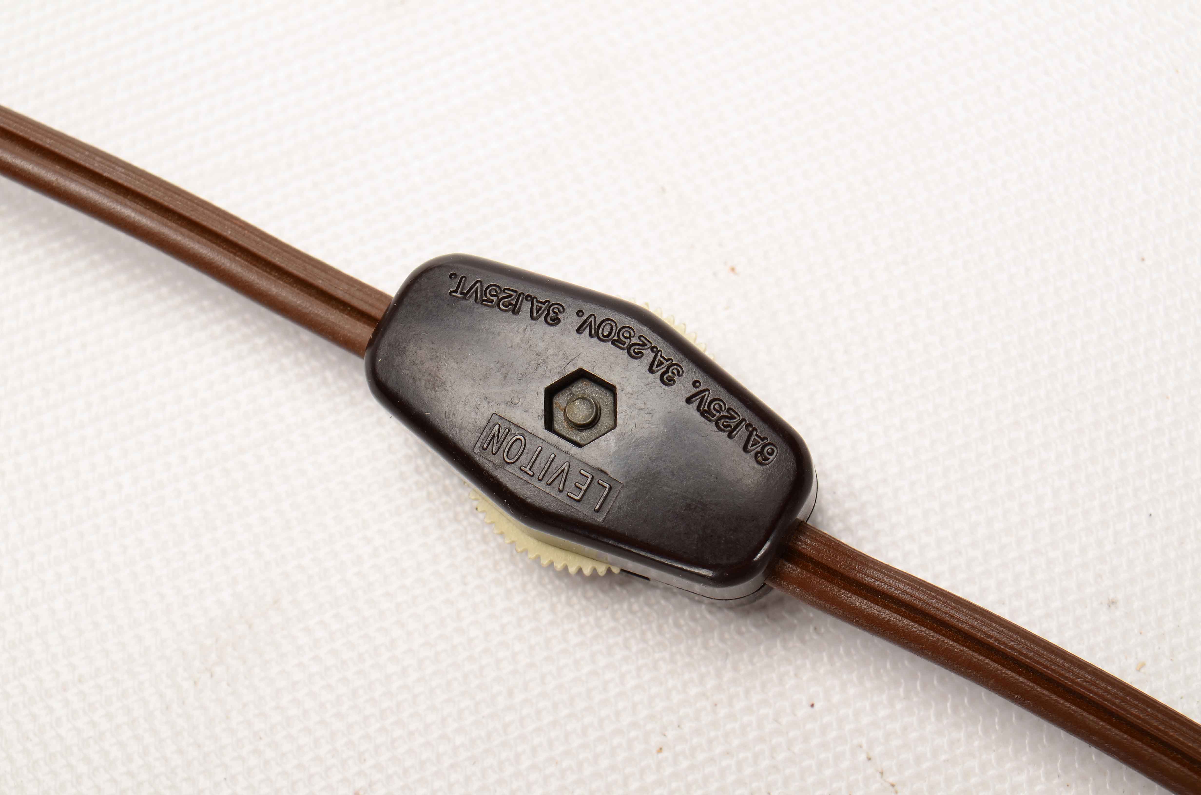 Chinese Style Porcelain Table Lamp