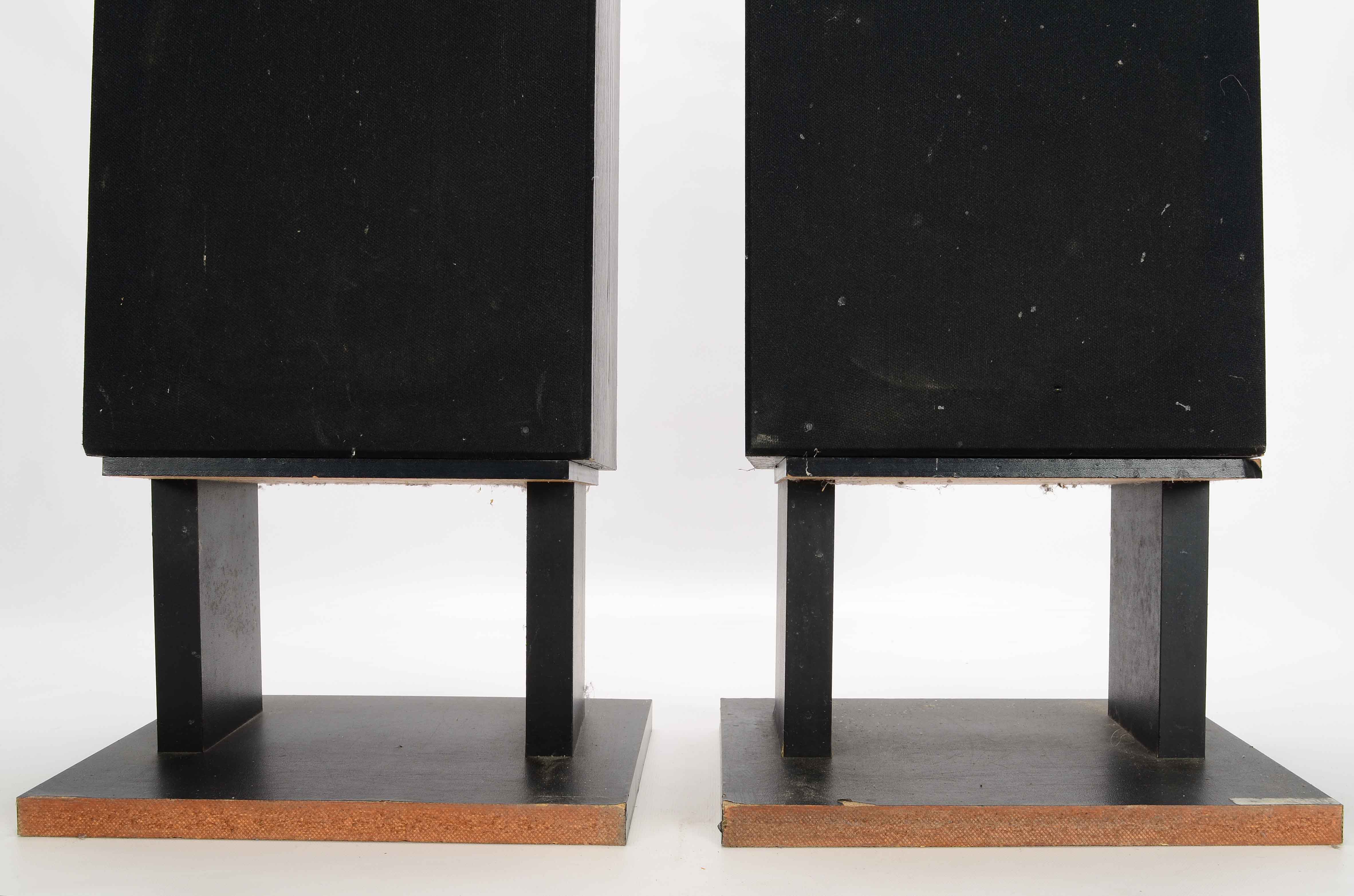 Energy ESM-3 Speakers with Stands