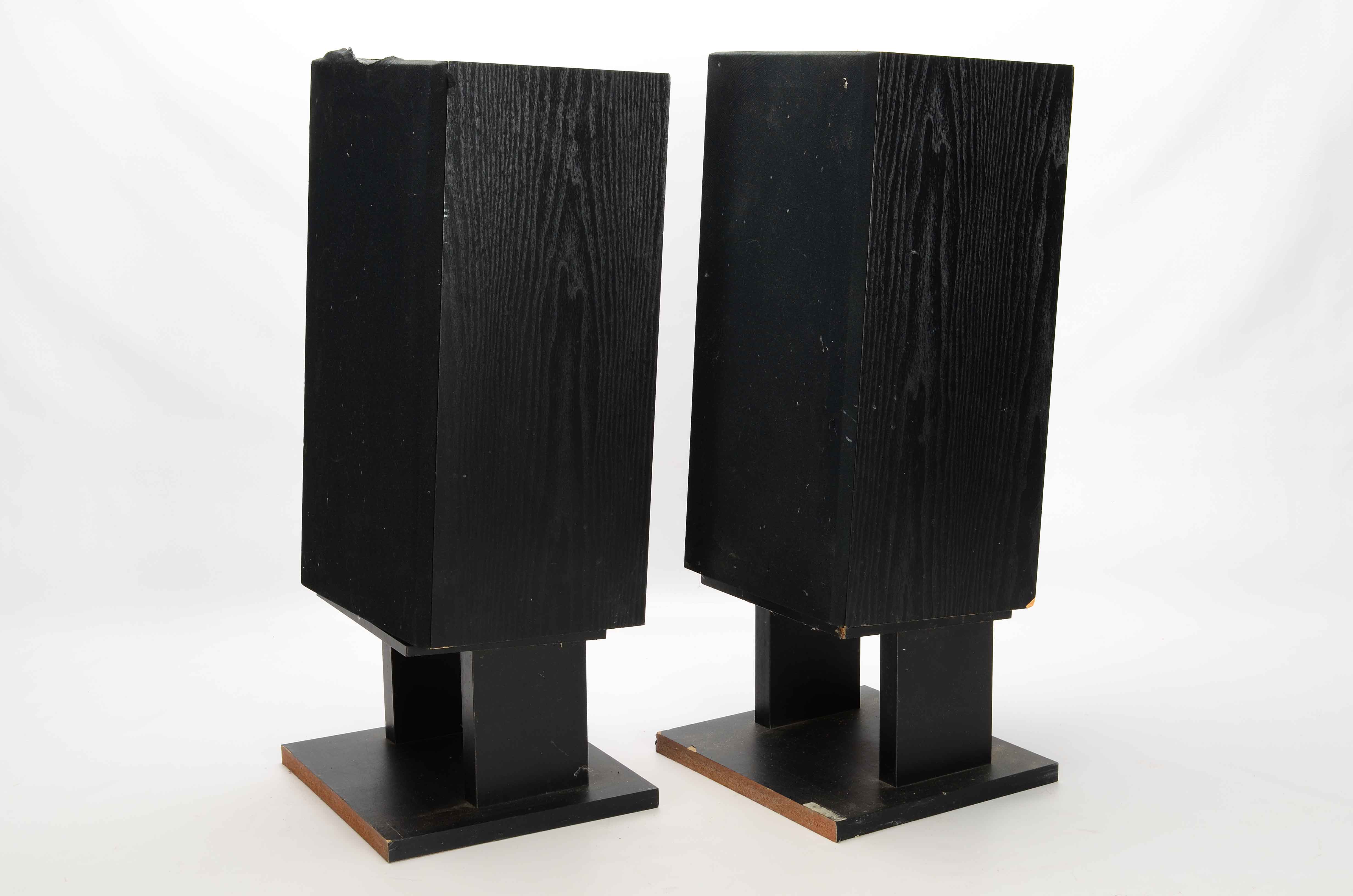 Energy ESM-3 Speakers with Stands