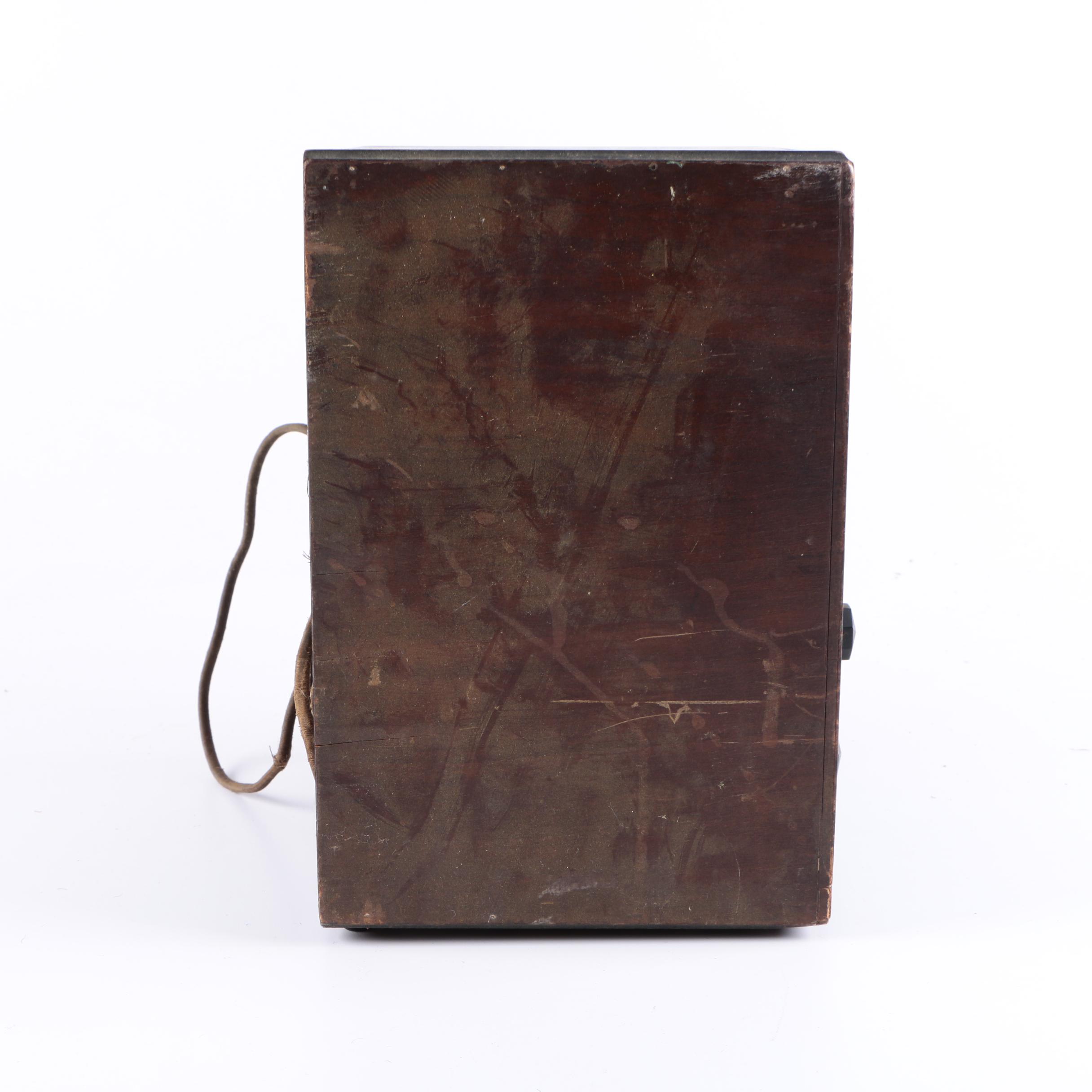 Vintage Crosley Model 5M3 "Fiver Junior" Tombstone Radio