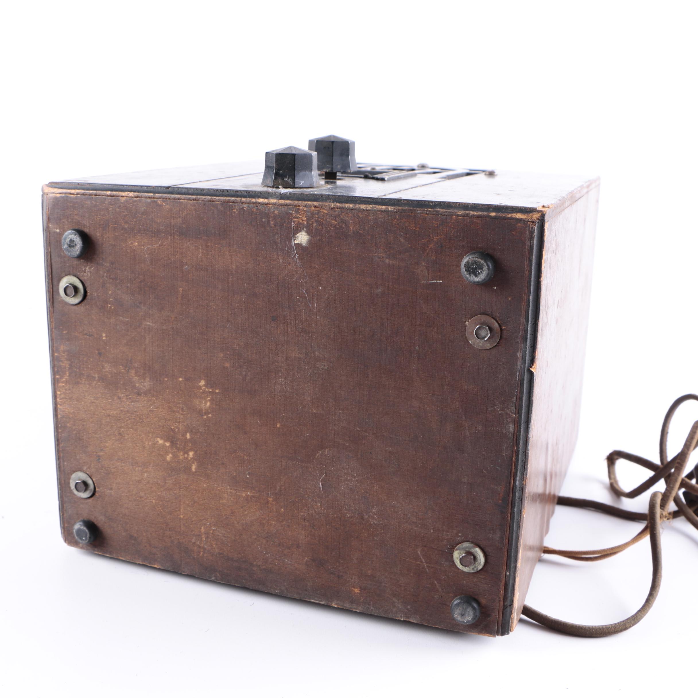 Vintage Crosley Model 5M3 "Fiver Junior" Tombstone Radio