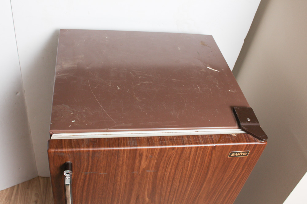 Sanyo Miniature Refrigerator