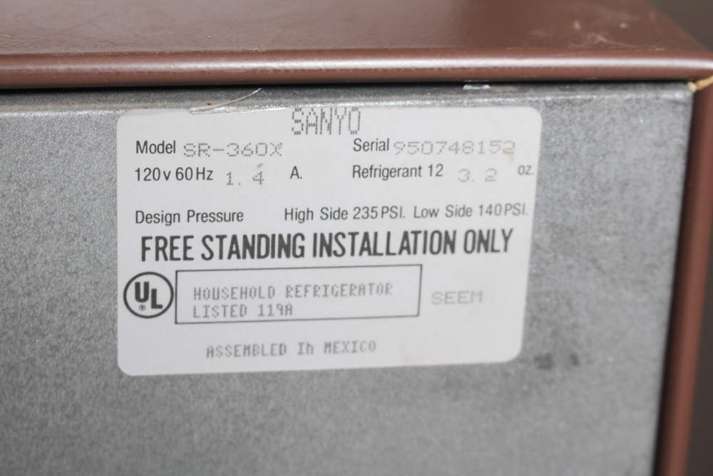 Sanyo Miniature Refrigerator