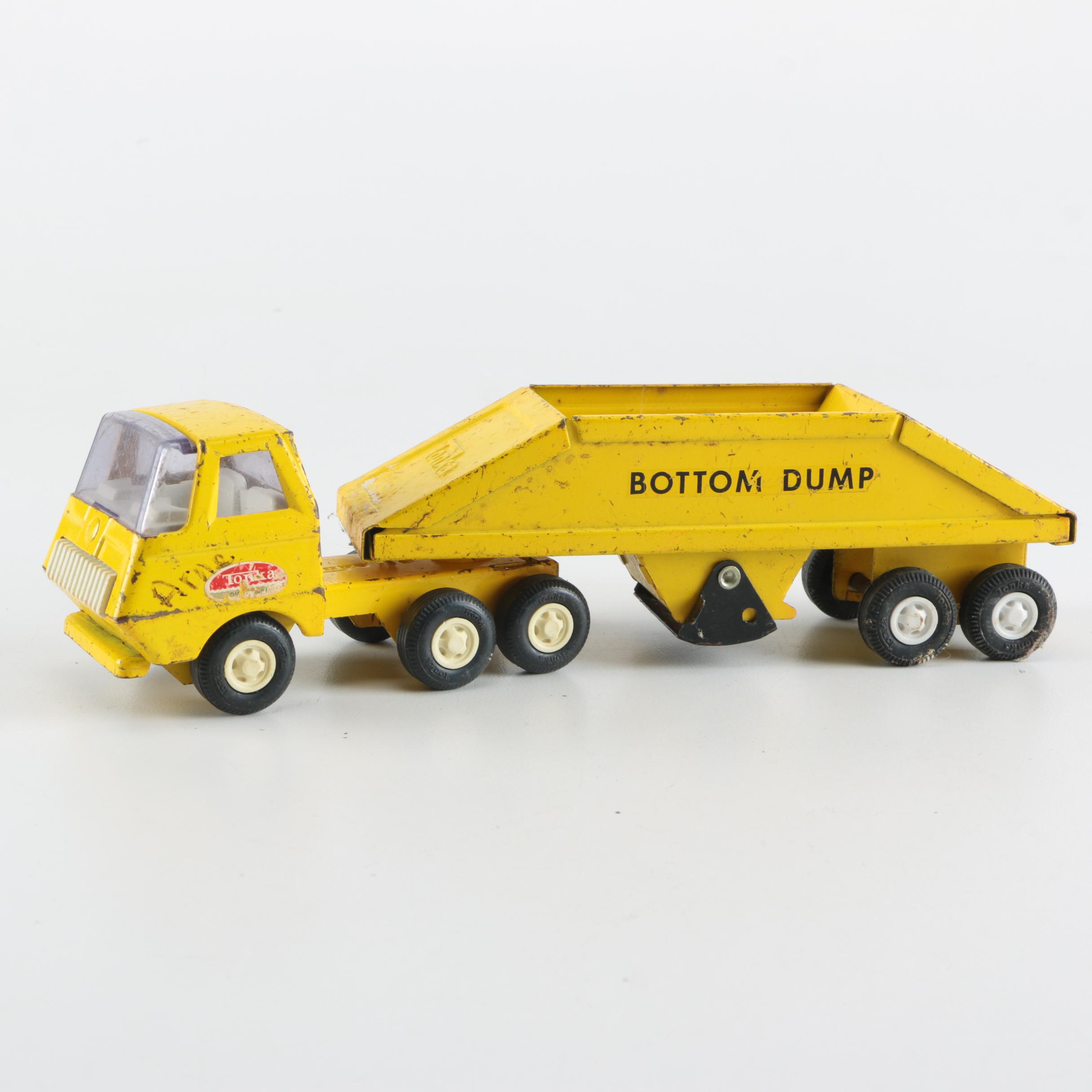 Assorted Vintage Metal Toy Trucks Including Ralstoy and Tonka