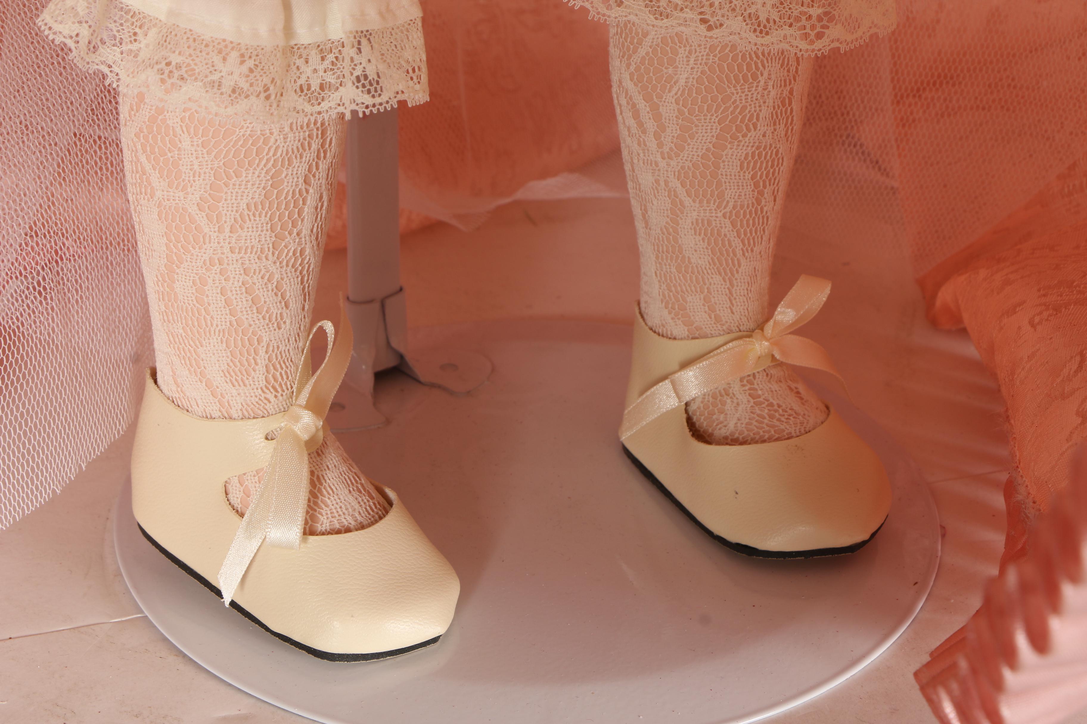 Drew DeRose American Classics Collection "Eva Dawn" Porcelain Doll