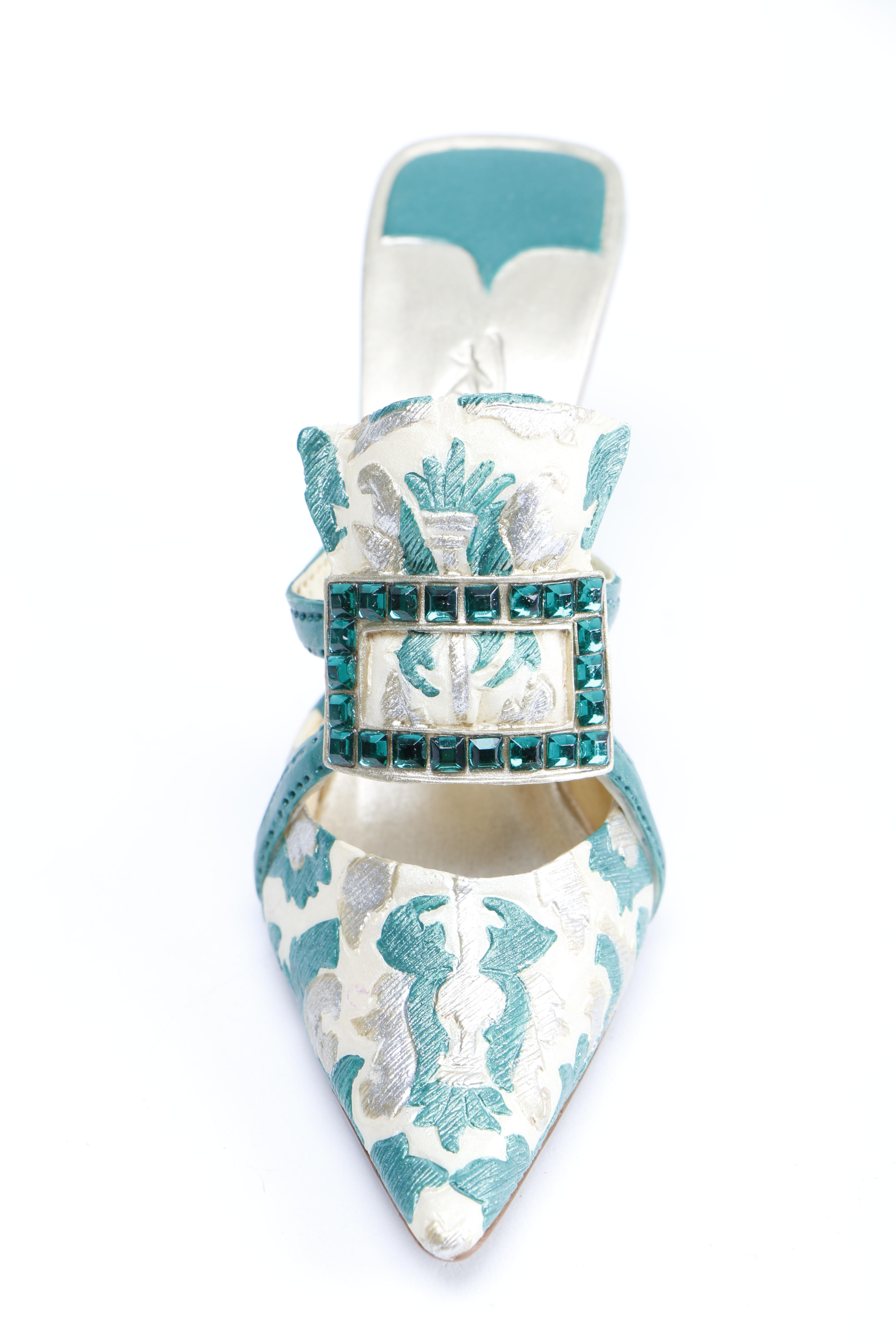 Miniature Heel Figurines Featuring Raine