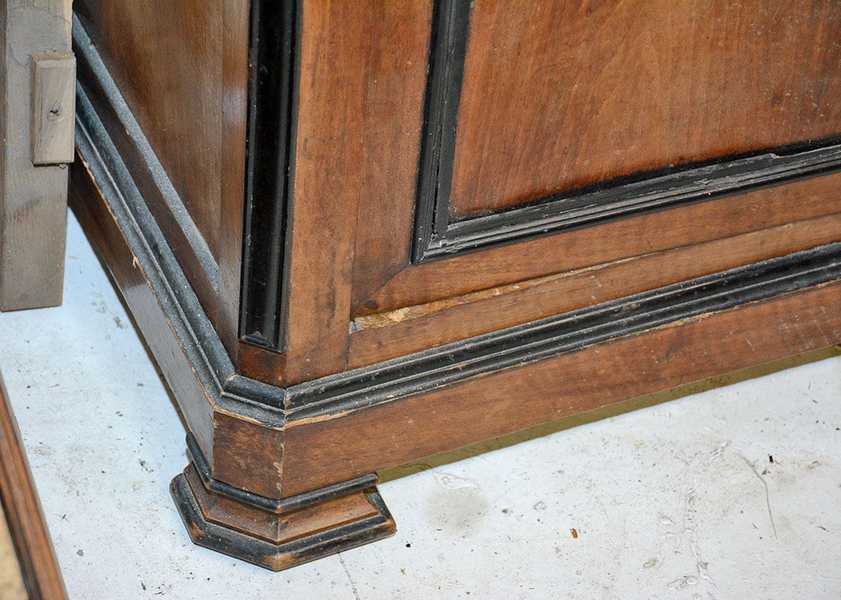 Vintage Biedermeier Style Sideboard with Hutch