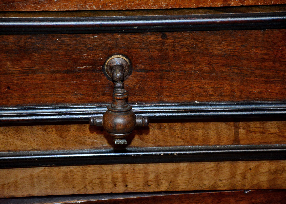 Vintage Biedermeier Style Sideboard with Hutch