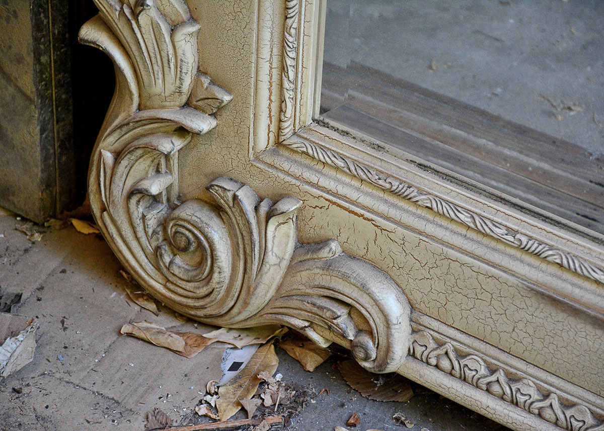 Ornate Rocaille Wall Mirror With Acanthus Leaf Crest