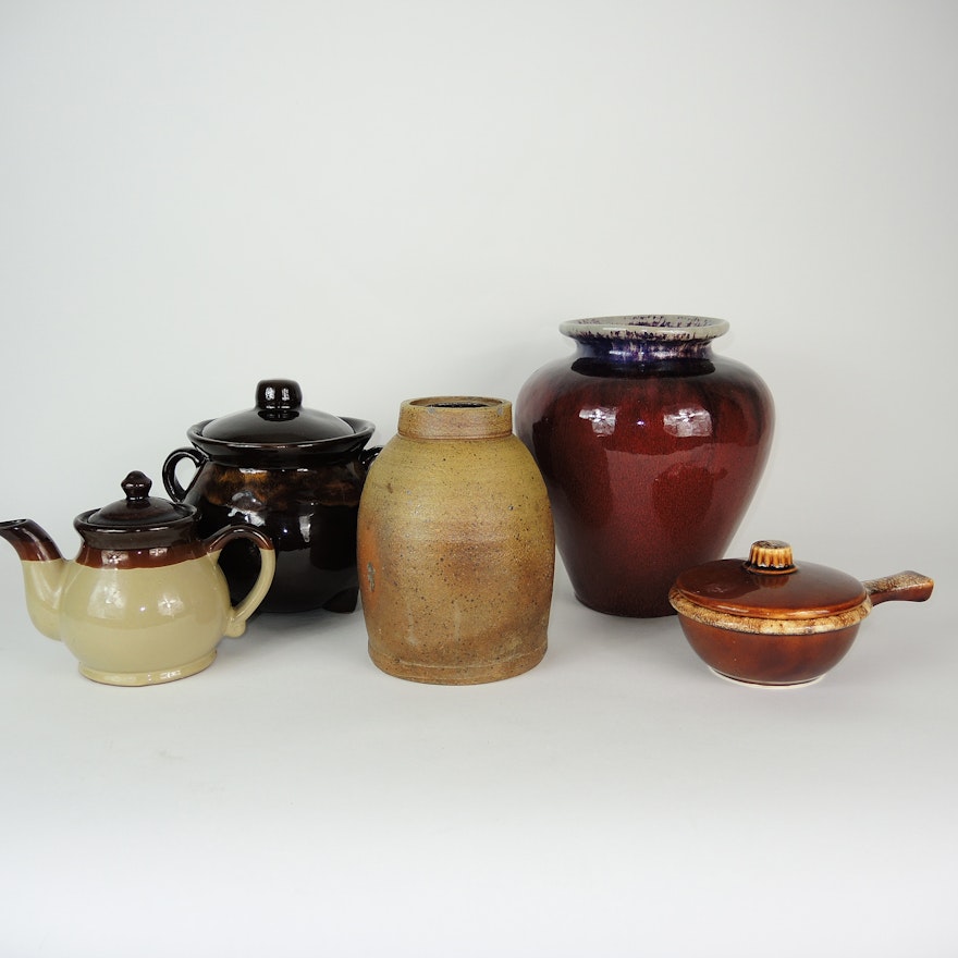 Selection of Vintage Pottery Including Hull