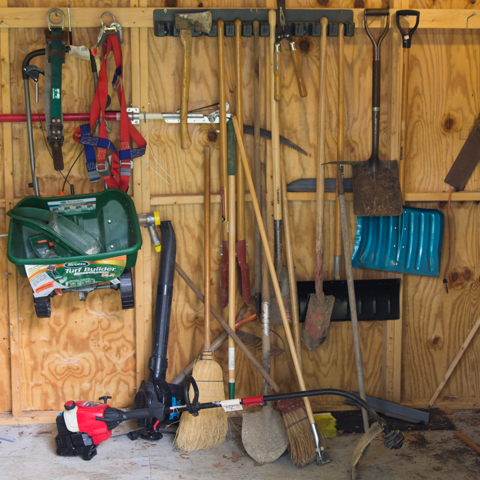 Troy-Bilt Weed Trimmer with Assorted Yard Tools