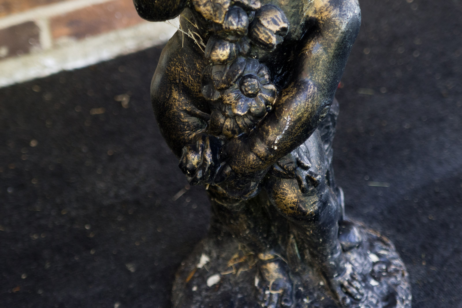 Vintage Bronze Tone Concrete Birdbath