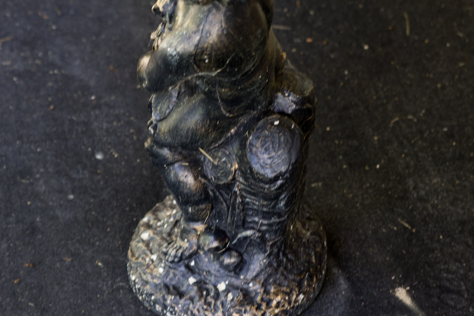 Vintage Bronze Tone Concrete Birdbath