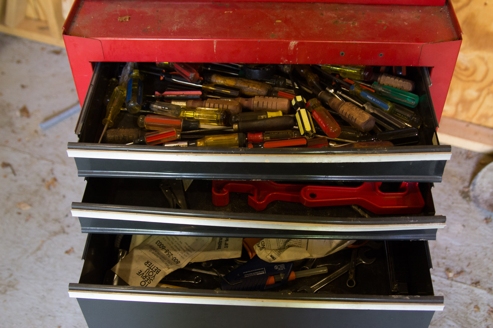 Craftsman Rolling Tool Chest with Assorted Tools