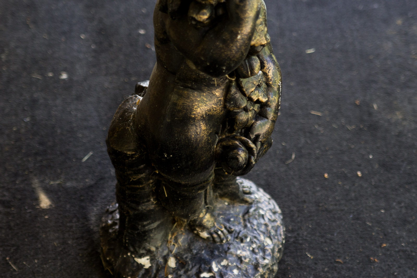 Vintage Bronze Tone Concrete Birdbath