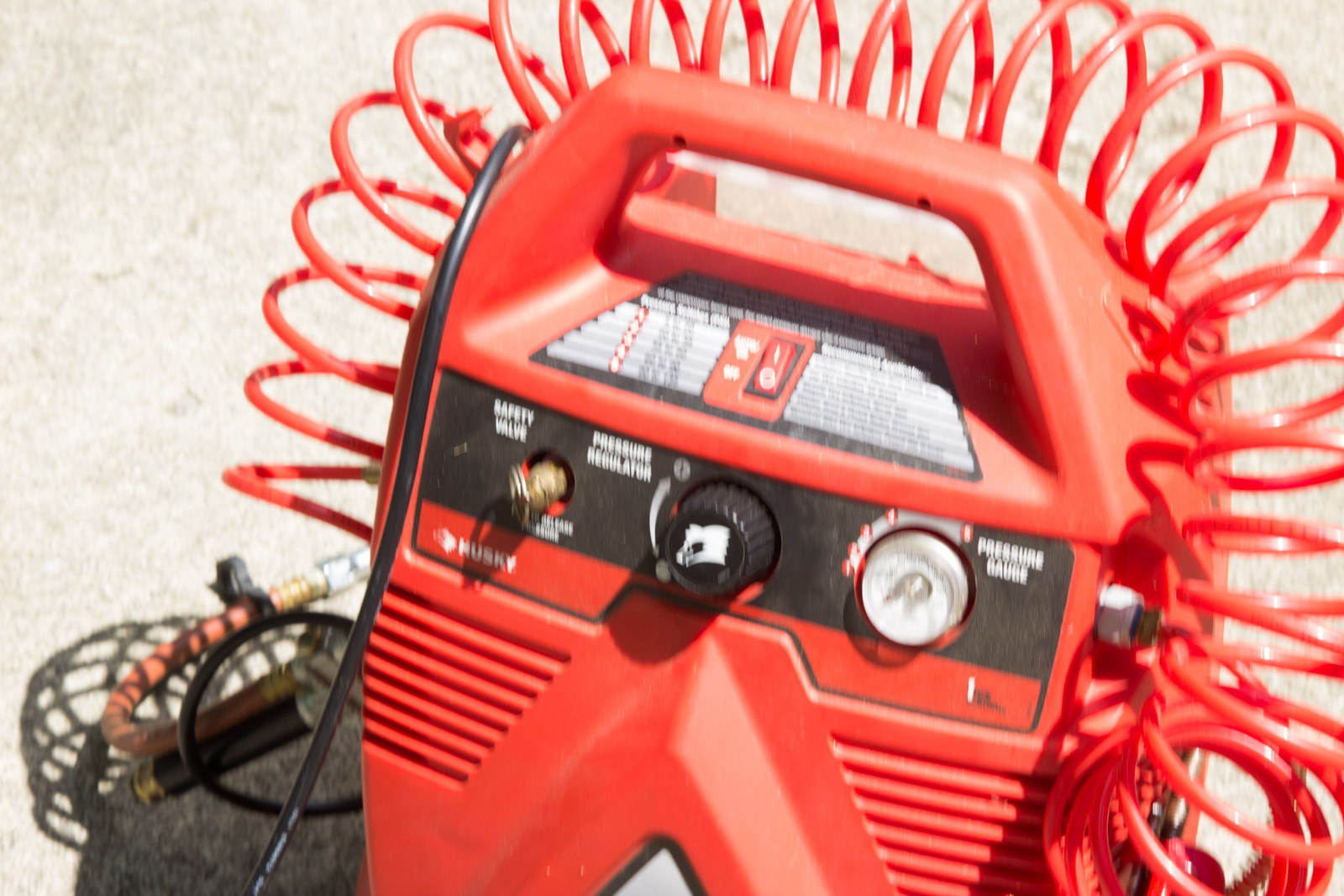 Husky Y1000 "Easy Air" 1.5 Gallon Electric Air Compressor