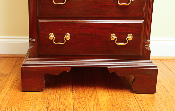 Vintage Chippendale Style Mahogany Dresser by Jamestown Sterling
