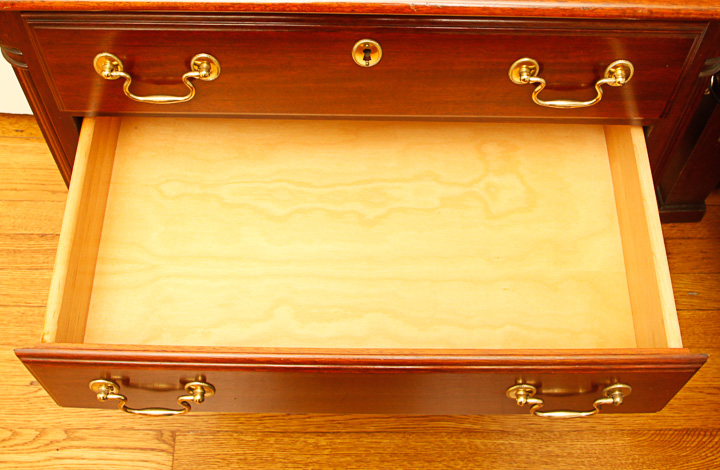 Vintage Chippendale Style Night Stands by Jamestown Sterling