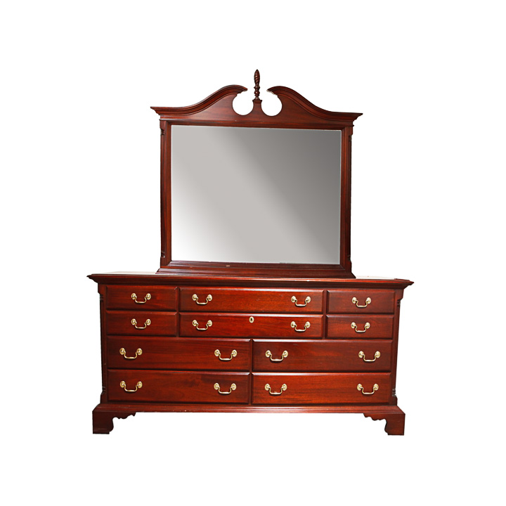 Vintage Chippendale Style Mahogany Dresser With Mirror