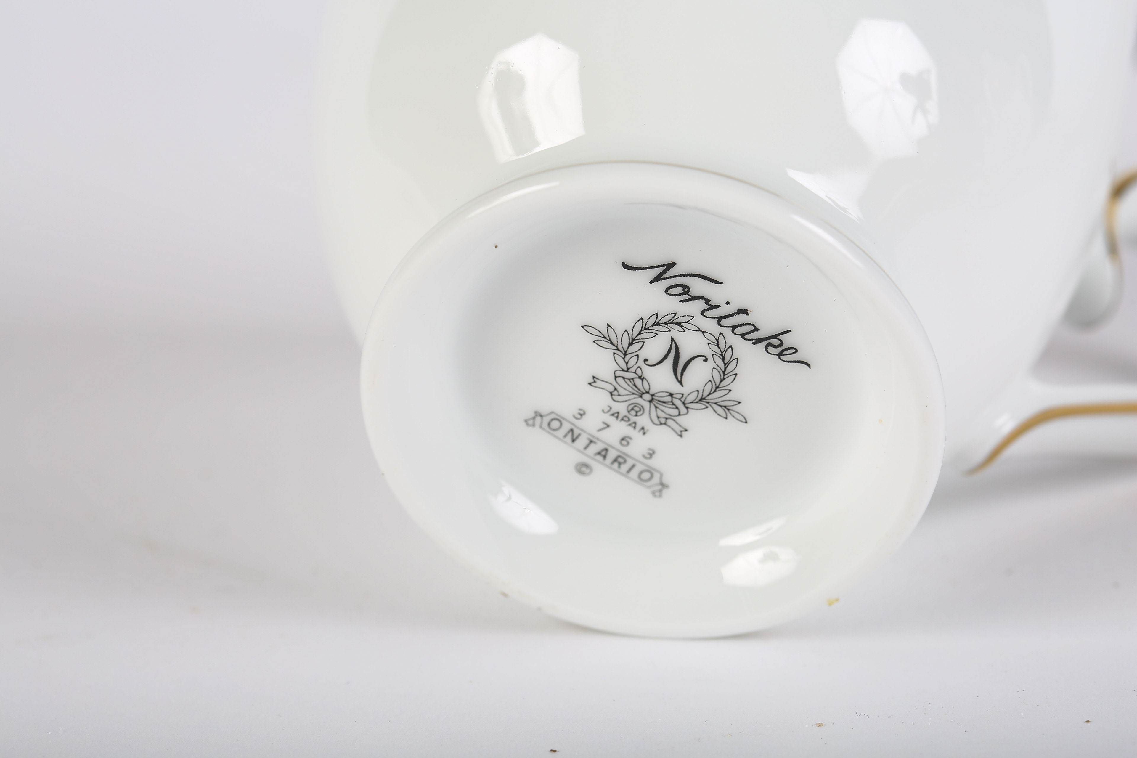 Noritake "Ontario" 40-Piece China Set