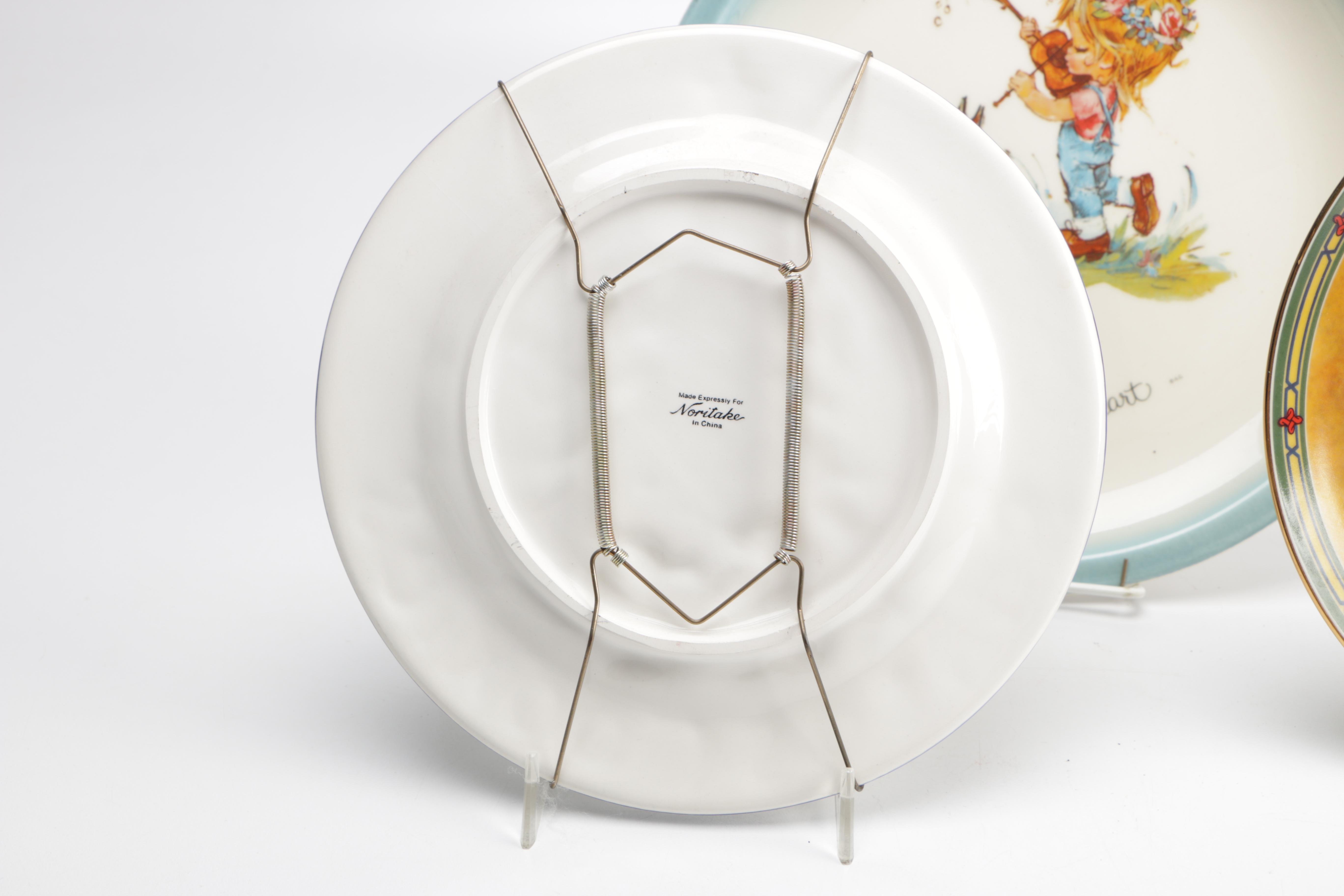 Collection of Scottish Terrier Themed China and Ceramics