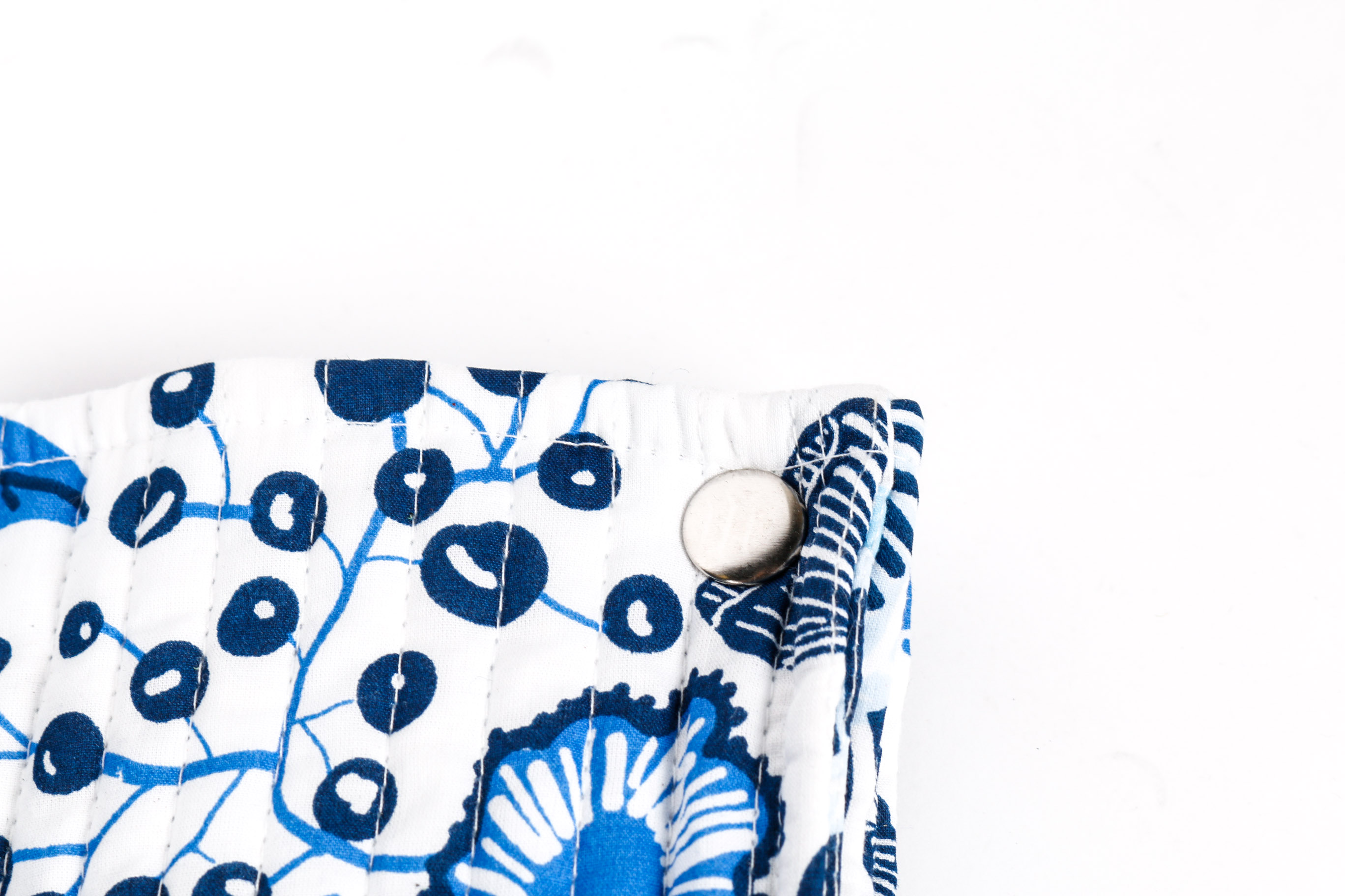 Three Gretchen Scott Beach Totes